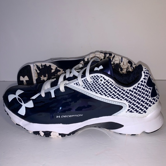 under armour deception trainer